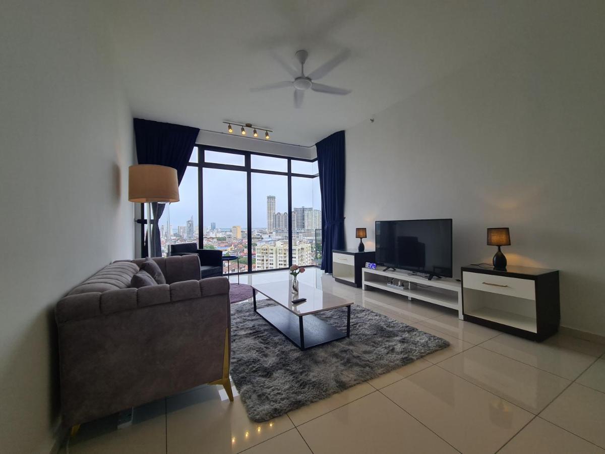Beacon Executive Premium Suite George Town Exterior photo